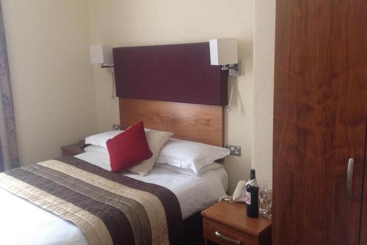 Room 18 of 78