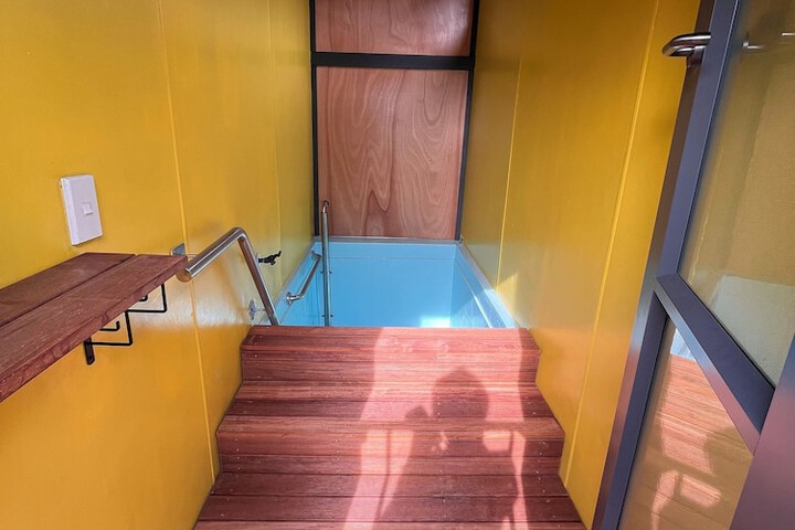 Pool 32 of 53
