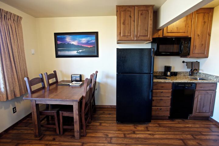 Room 3 of 20