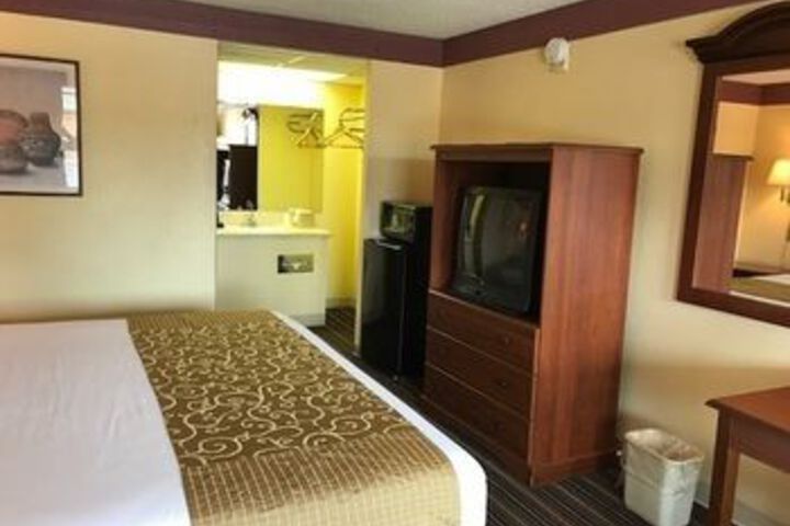 Room 16 of 29