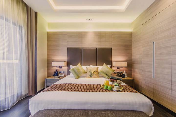 Room 8 of 31