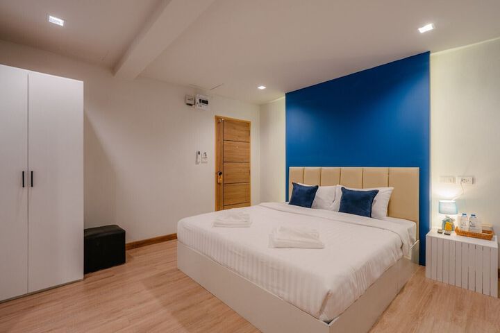 Room 16 of 45