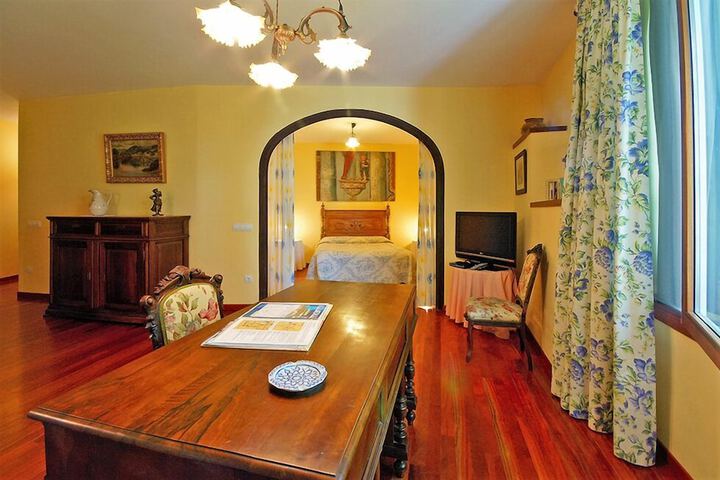 Room 5 of 48