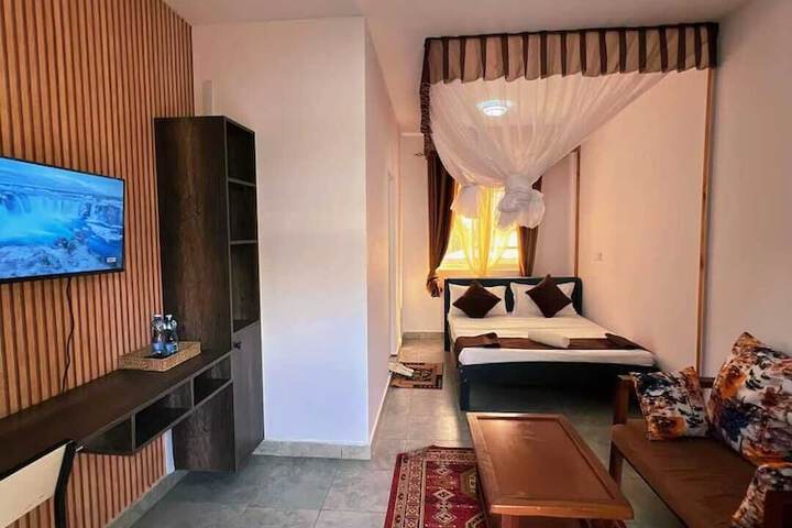 Room 9 of 48