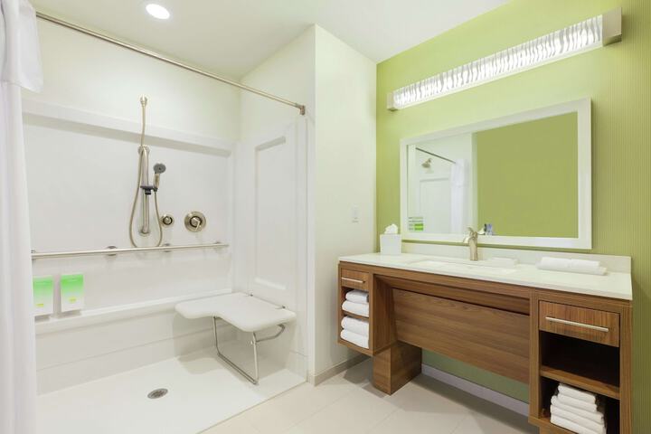 Bathroom shower