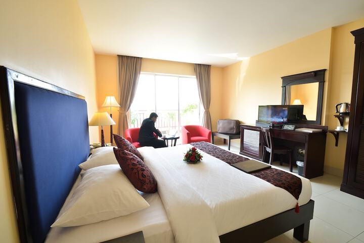 Room 21 of 144