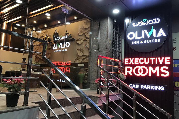 Olivia Inn & Suites