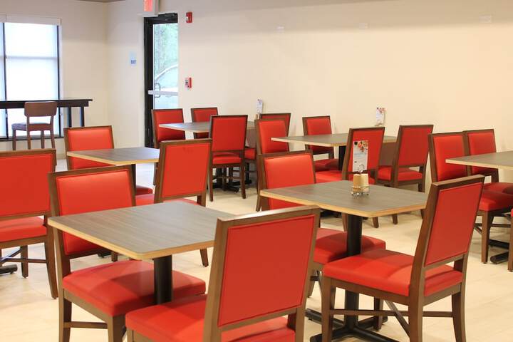 Breakfast/Coffee Service 30 of 37