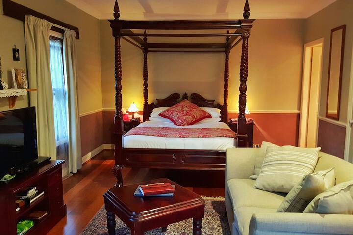 Room 10 of 78