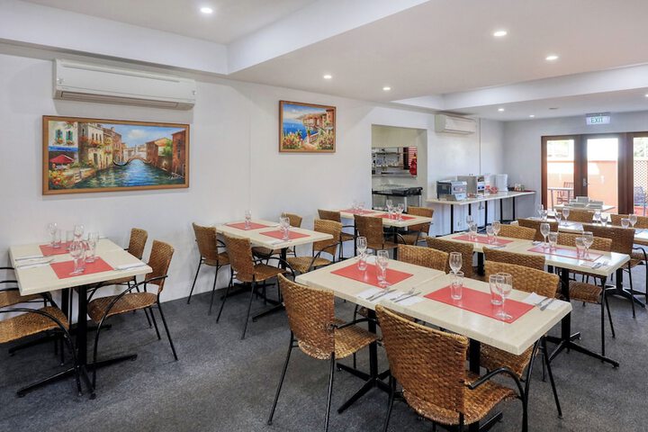 Dining Photos