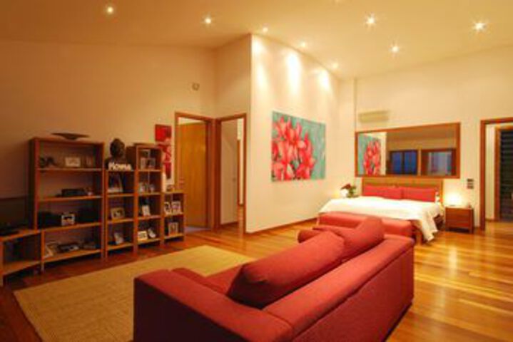 Room 4 of 23
