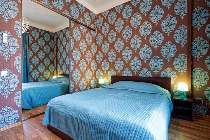 Room 3 of 10