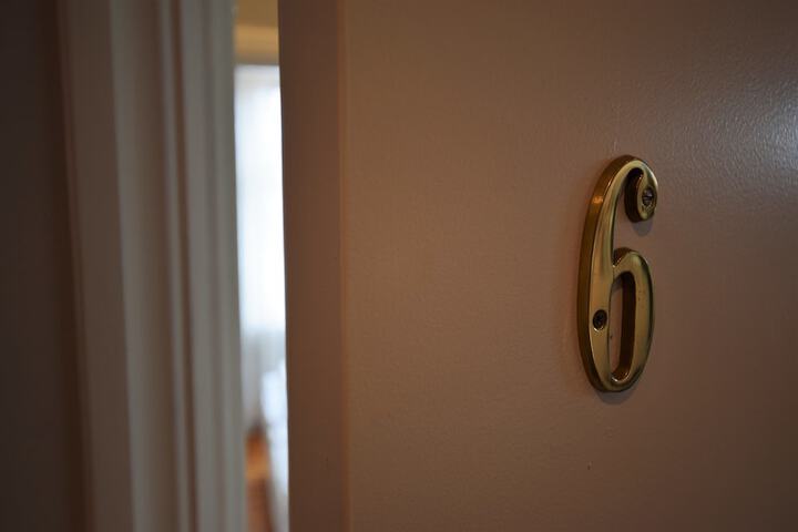 Room 12 of 46