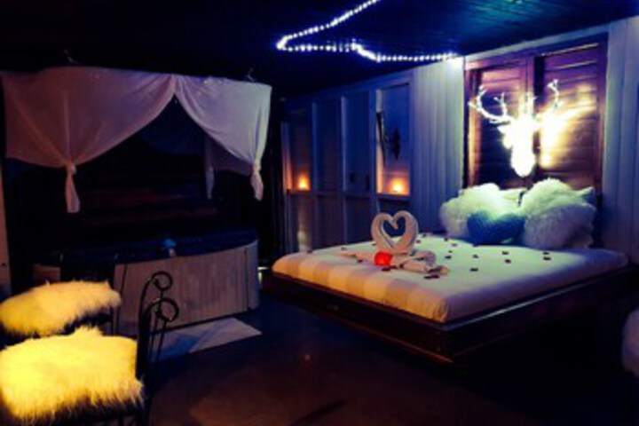 Room 14 of 14
