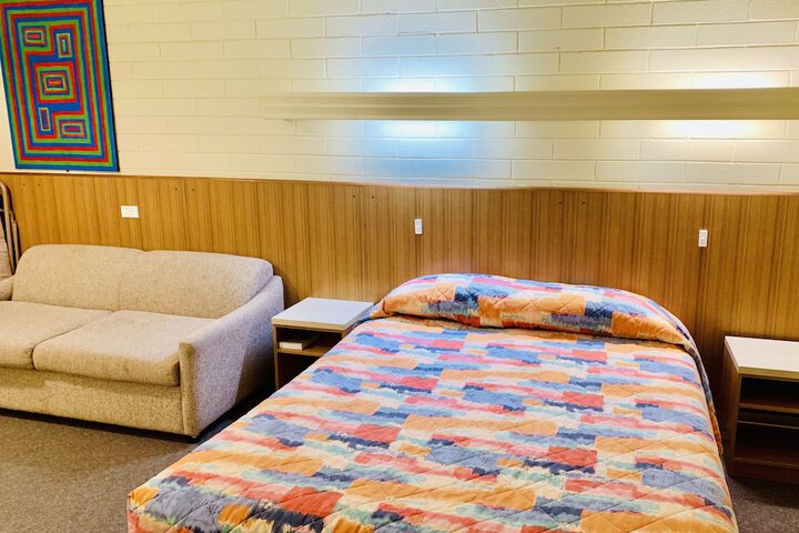 Room 34 of 114