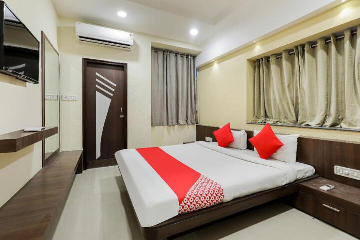 OYO 70099 Hotel Relax