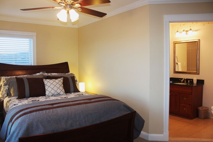 Room 25 of 40