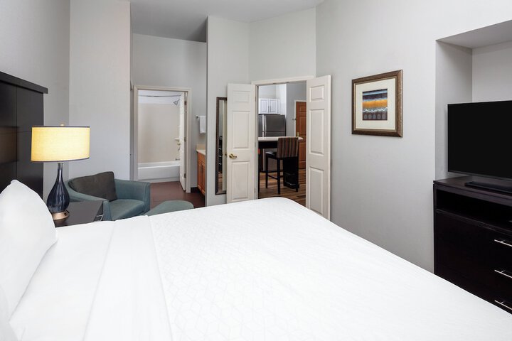 Room 38 of 105