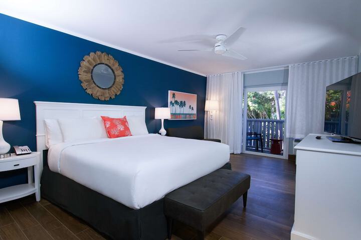 Room 15 of 90