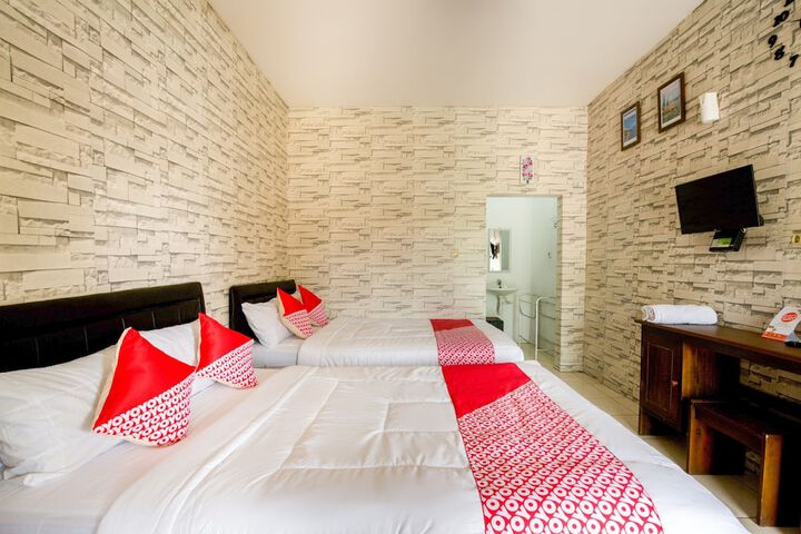 Room 14 of 27