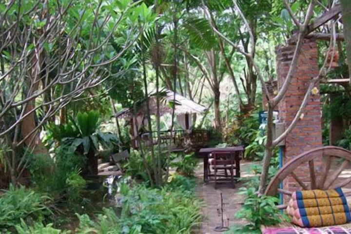 Hotel Exterior 40 of 71