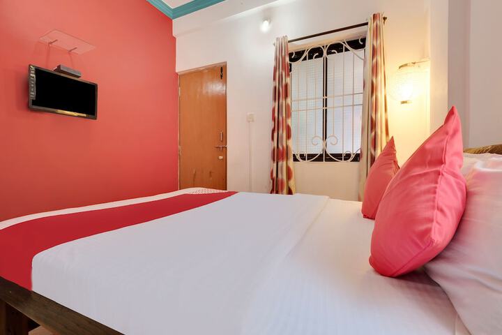 Room 18 of 33