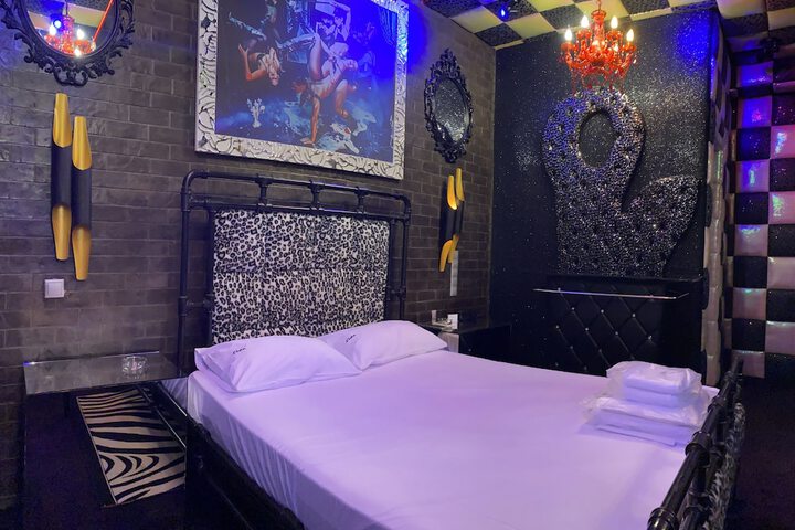 Room 80 of 139