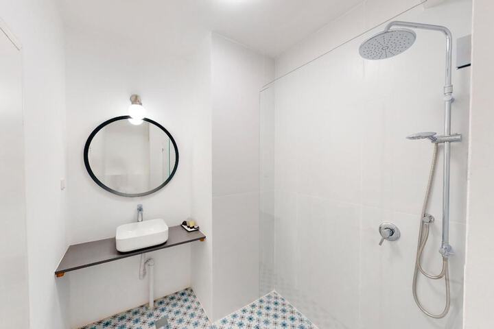 Bath Interior