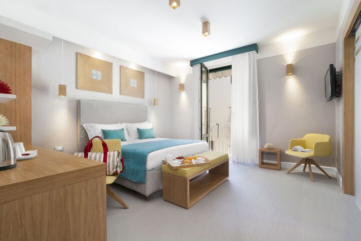 Room 9 of 53