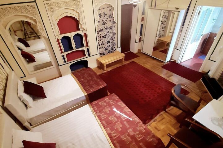 Room 16 of 47