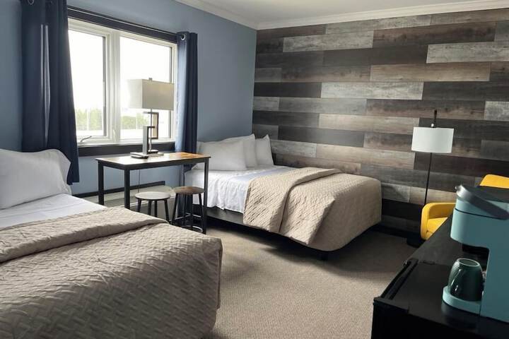 Room 2 of 27