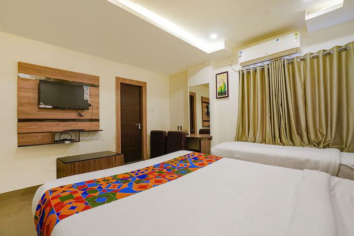 Room 25 of 29