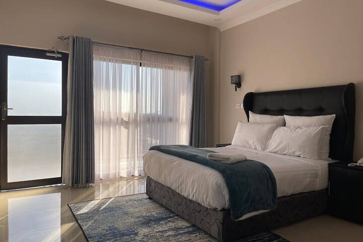 Room 5 of 24