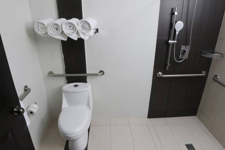 Room 30 of 89