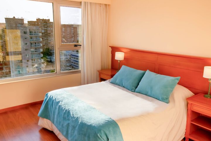 Room 10 of 61