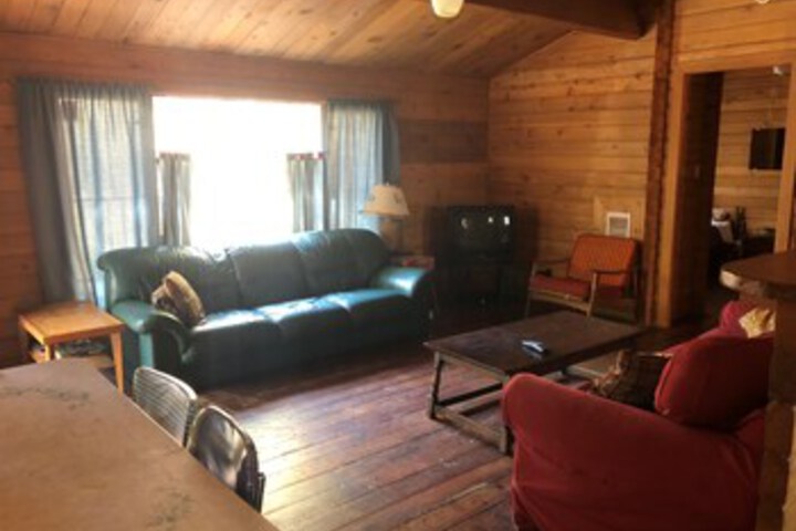 Room 10 of 14