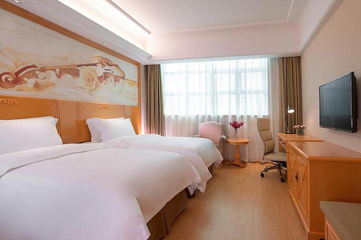 Image of Vienna 3 Best Hotel Shenzhen Airong Road