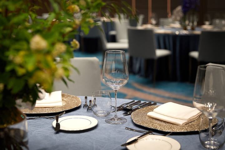 Ballroom/Hall 94 of 106