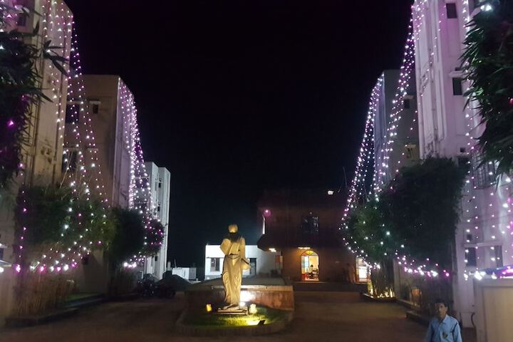 Hotel 75 of 81