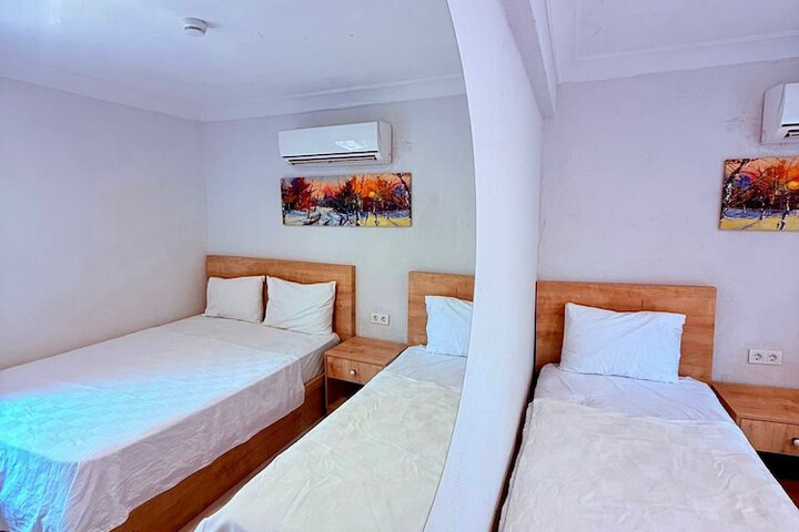 Room 10 of 39