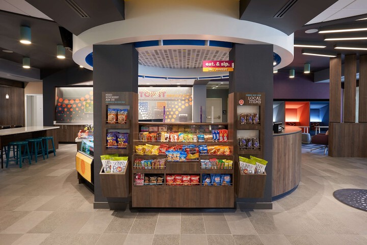 Snack bar