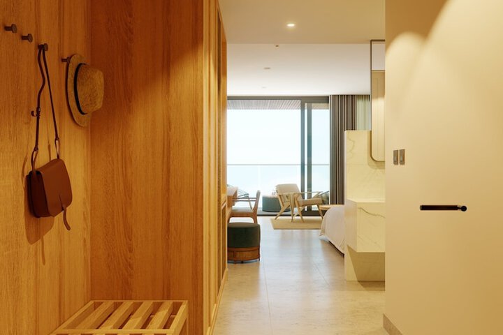 Room 3 of 91