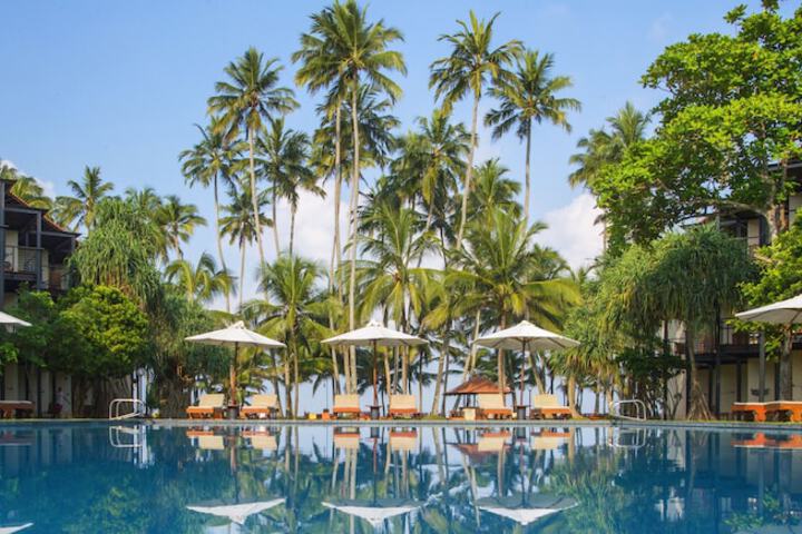 Hotel Pool