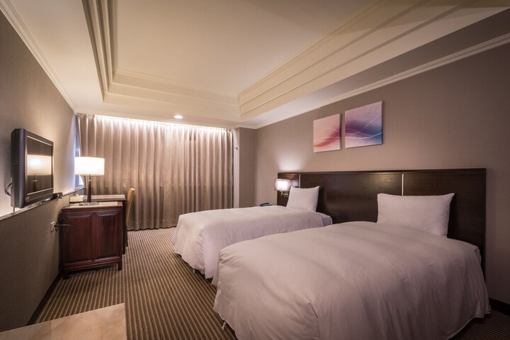 Room 13 of 47