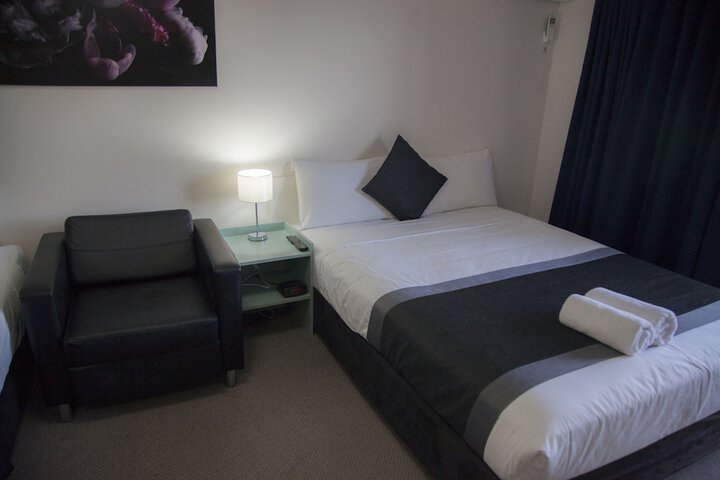 Room 16 of 32