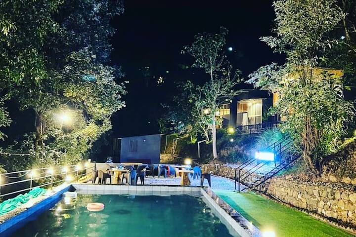 Arahnyam Pool Side Cafe & Resort
