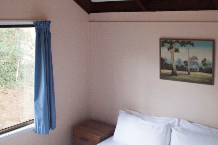 Room 11 of 60