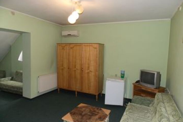 Room 37 of 45