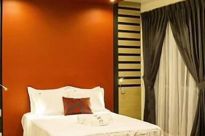 Room 5 of 27