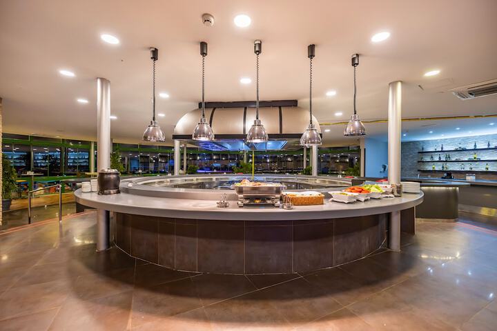 Dining 120 of 174